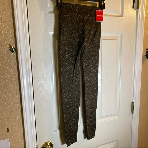 Spanx Women SMALL Legging Olive Leopard Cheetah Print Sexy Adult Clubwear Party - Picture 1 of 9